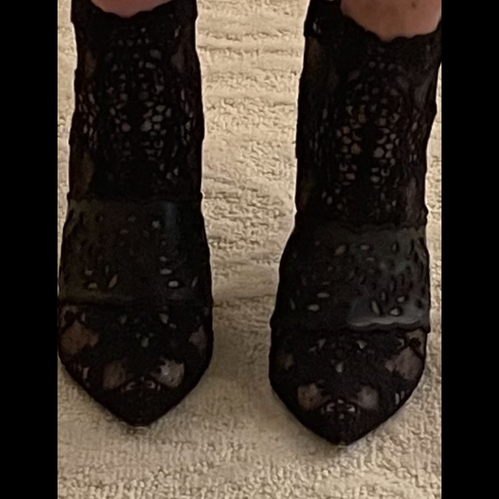 Lace chunky heel booties - Picture 9 of 9